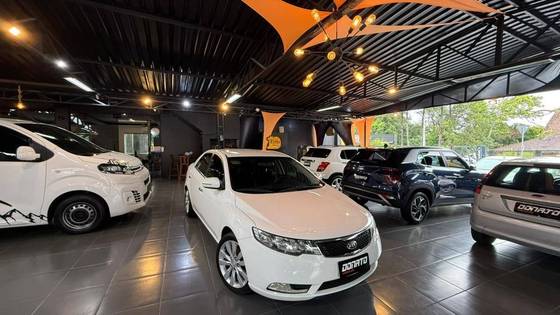 KIA CERATO 1.6 SX3 16V GASOLINA 4P AUTOMÁTICO